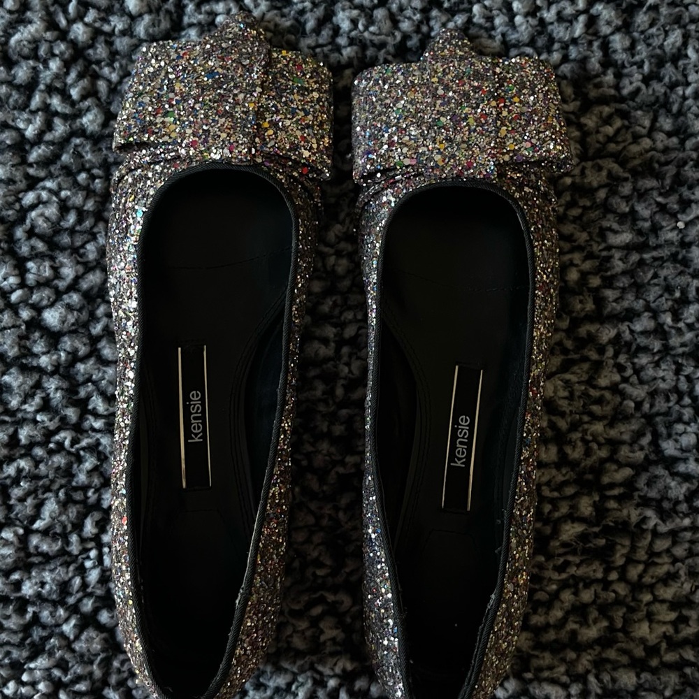 KENSIE Sparkly Flats